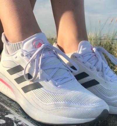 TEST: ADIDAS Supernova - Neutral, allround løbesko med karakteristisk returenergi
