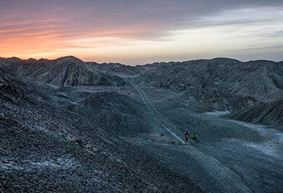 402 km til fods i Gobi-ørkenen – En vanvittig mission