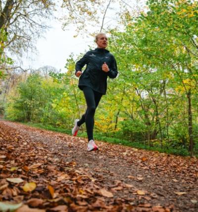 Flere sko, færre skader? Dansk rekordholder på maraton og 10 km forklarer, hvorfor variation er nøglen
