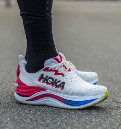 Test: HOKA Skyward X – Kærlighed ved første skridt.