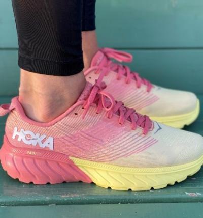 TEST: Hoka One One Mach 3 – En af HOKAs letteste og hurtigste løbesko 