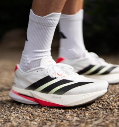 Test: adidas Adizero Boston 13 – Én sko til alle typer træning?