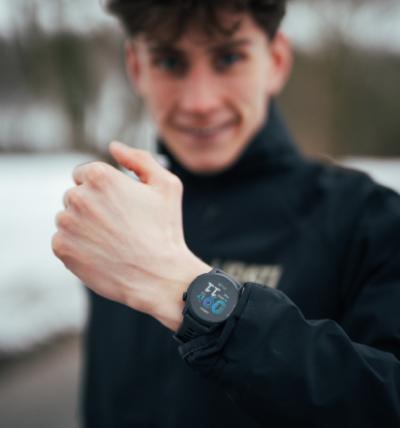 TEST: Fire måneder med COROS PACE 4 – Løbeuret der vejer mindre end dine gels