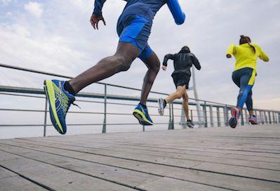 Asics dominerer afstemningen om årets bedste løbesko hos Runner’s World