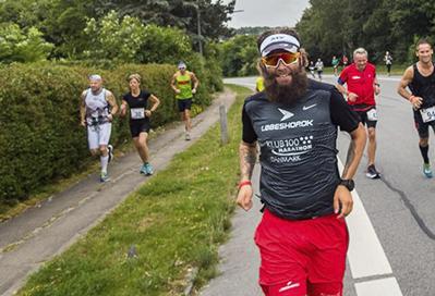 I 2017 løb Ulrik 100 maratons - alle under 4 timer