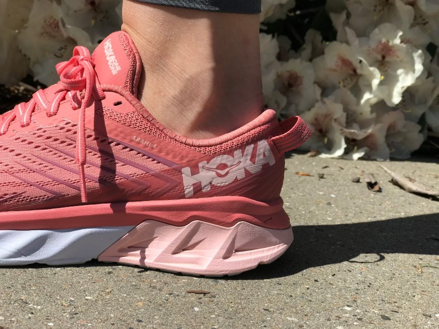 HOKA ONE ONE Arahi 4
