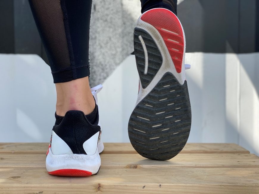 New Balance FuelCell Propel V2